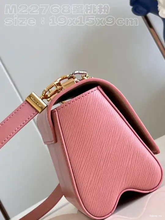 VUITTON TWIST LOUIS PM 0623